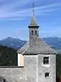 Thierbergkapelle,im Hintergrund der Spitzstein (links) und der Geigelstein