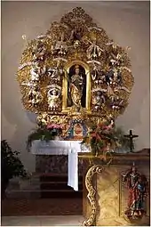 Vierzehn-Nothelfer-Altar  in der 1935 erbauten Katholischen Pfarrkirche von Thumsenreuth.  Der jüngste Akanthusaltar der Oberpfalz ist ein Werk von Sigmund Windisch.