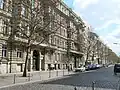 Die Kurfürstenstraße bildet die Grenze zwischen Tiergarten und Schöneberg