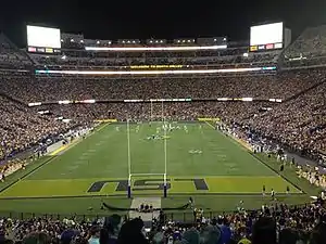 Blick auf die ergänzte Endzone im Süden (2014)