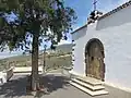 Ermita del Buen Jesús, auf der Südseite des Barranco Jurado, im Hintergrund El Pueblo