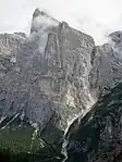 Torre Trieste im Vordergrund Cima della Busazza im Hintergrund