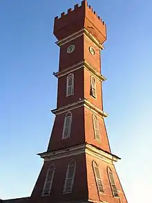 Torre Bauer im Zentrum von Vicuña