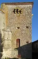 Turm von Laugnac mit Kirche