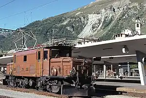 Ge 6/6I 410 im Bahnhof Samedan (1985)