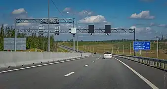 Die neu fertiggestellte A121 in der Oblast Leningrad (2017)