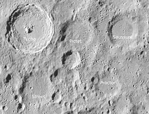 Proctor (rechts unten) und Umgebung (LROC-WAC)