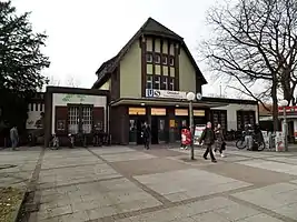 Empfangsgebäude des Bahnhofs Hamburg-Ohlsdorf