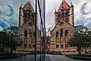 Die Trinity Church spiegelt sich in der Fassade des John Hancock Tower (2007)