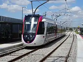 Linie T11 Express in Épinay-sur-Seine, 2017