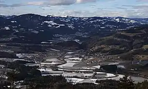 Die Gemeinde Floing vom Kulm aus gesehen