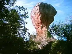 Bizarre Formation in der Felsenlandschaft von Vila Velha