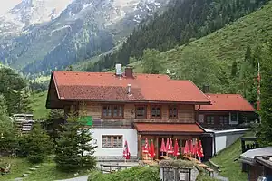 Beim Naturfreundehaus (Blick taleinwärts)