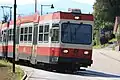 Die Waldenburgerbahn (WB) bei ihrer Fahrt durch Hölstein