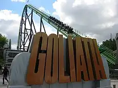 Lifthill mit Seilzug von Goliath im niederländischen Walibi Holland