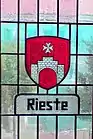 Das Wappen der Gemeinde Rieste als Glasbild im Rathaus der Samtgemeinde Bersenbrück