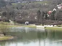 Kugelsee, Blick auf den Wartberghang