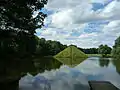 Wasserpyramide im Branitzer Park in Cottbus