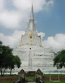 Chedi Phu Khao Thong (später Ayutthaya-Stil), Ayutthaya