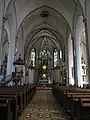 Blick auf Hauptschiff und Altar