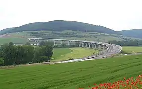 Werratalbrücke an AS 22 Meiningen-Süd,mit 1194 m längste Brücke der A 71(2005; A 71 via Schweinfurt noch im Bau)