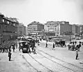 Am Franz-Josefs-Kai (1876), im Hintergrund rechts der Mitte das Hotel Métropole am Morzinplatz, Foto von Wilhelm Burger