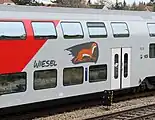 Wiesel-Logo auf einem Wagen