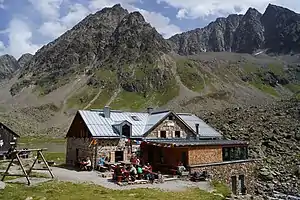 Winnebachseehütte mit Anbau 2015