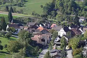 Dorf mit Kirche