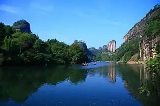 Fluss Jiuquxi am Wuyi –(九曲溪)