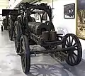 Ein Mrs 99 Rohr auf Transportwagen im Musée Royal de l’Armée, Brüssel