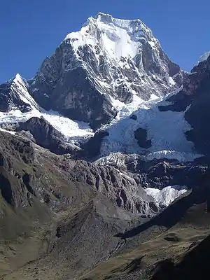 Nevado Yerupajá6634 mPeru