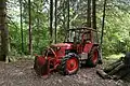 Ein Zetor 5748 bereit zum Einsatz in der Waldarbeit