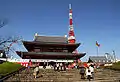 Vor dem Zōjō-ji