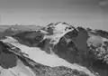 Blick von Nordost mit dem Lavaz-Gletscher im Vordergrund (Luftbild von Werner Friedli, 1954)