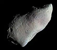 Mozaika bildo de Gaspro. (Koloroj troigitaj) 29-a de oktobro 1991Image of asteroid Gaspra (Bildoj de la asteroido Gaspro) (angle)