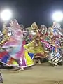 Dancistoj de la konkurso Navratri garba.