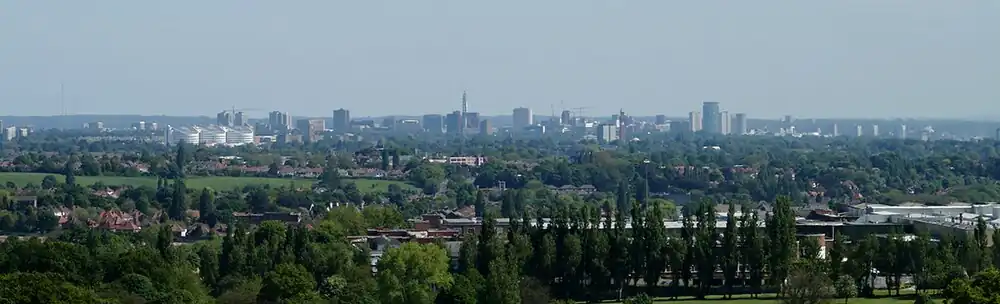 Vasta panoramo de Birmingham je majo 2009