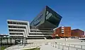 La biblioteko kaj la centro por lernado de la universitato, 2008, fare de Zaha Hadid