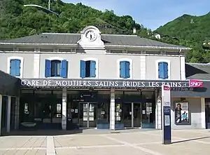 Fervoja stacidomo Moûtiers-Salins-Brides-les-Bains.