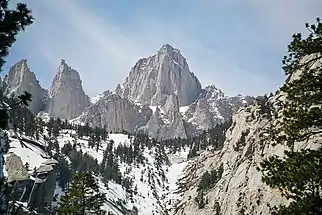 orienta flanko de la Monto Whitney