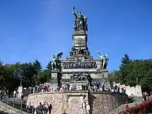 Niederwalddenkmal (Niederwald-monumento) Germania apud Rüdesheim