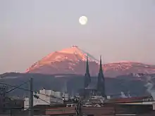 Katedralo de Clermont-Ferrand malfone, Puy de Dôme fone