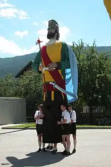 figuro de la biblia giganto Ŝimŝono en loka festo