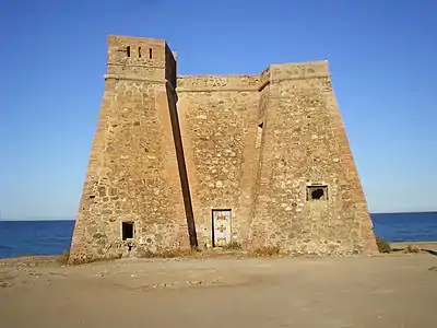 Turo de Macenas (Mojácar, Hispanio), marborda gvatoturo.