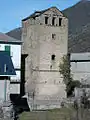 Torre Costa, sude kaj okcidente.