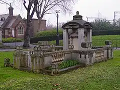 Sir John Soane familiaren hilobia,St Pancras Old Church