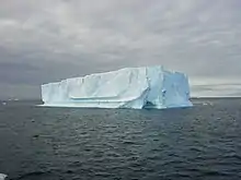 Ozeano Australeko izozmendi bat