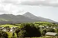 Croagh Patrick mendiaren ikuspegia Westportetik ikusita