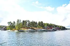 Stora Fjäderholmen. Ipar-ekialdetik bista.